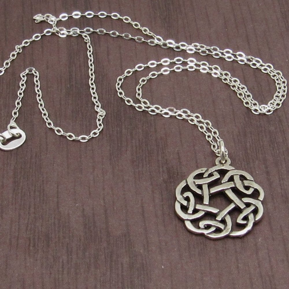 Sterling Silver Celtic Pendant with chain
